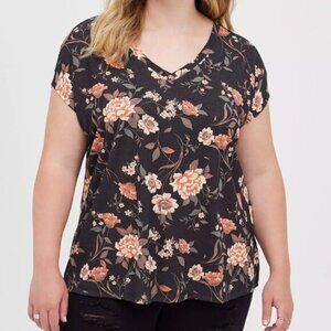 Torrid Plus Size Black Floral Knit Cupro Dolman Tee Size 5X